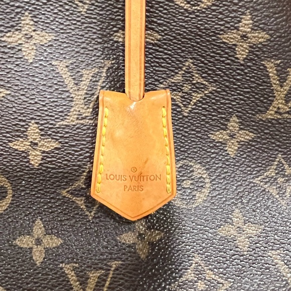 Louis Vuitton Montaigne mm monogram - Picture 13 of 16